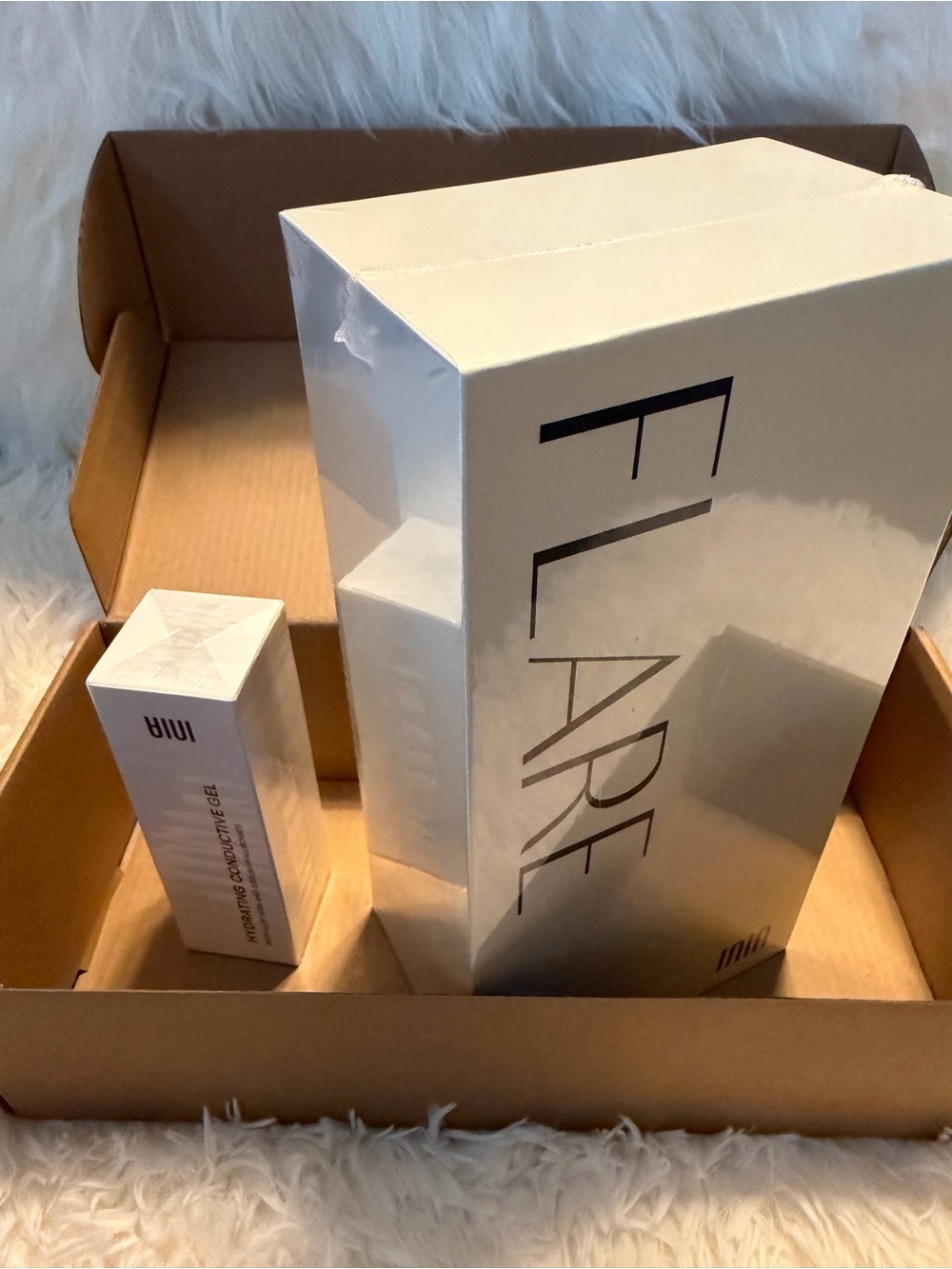 INIA FLARE Skin Rejuvenation Beauty Device w/ Hydrating Conductive Gel, SEALED
